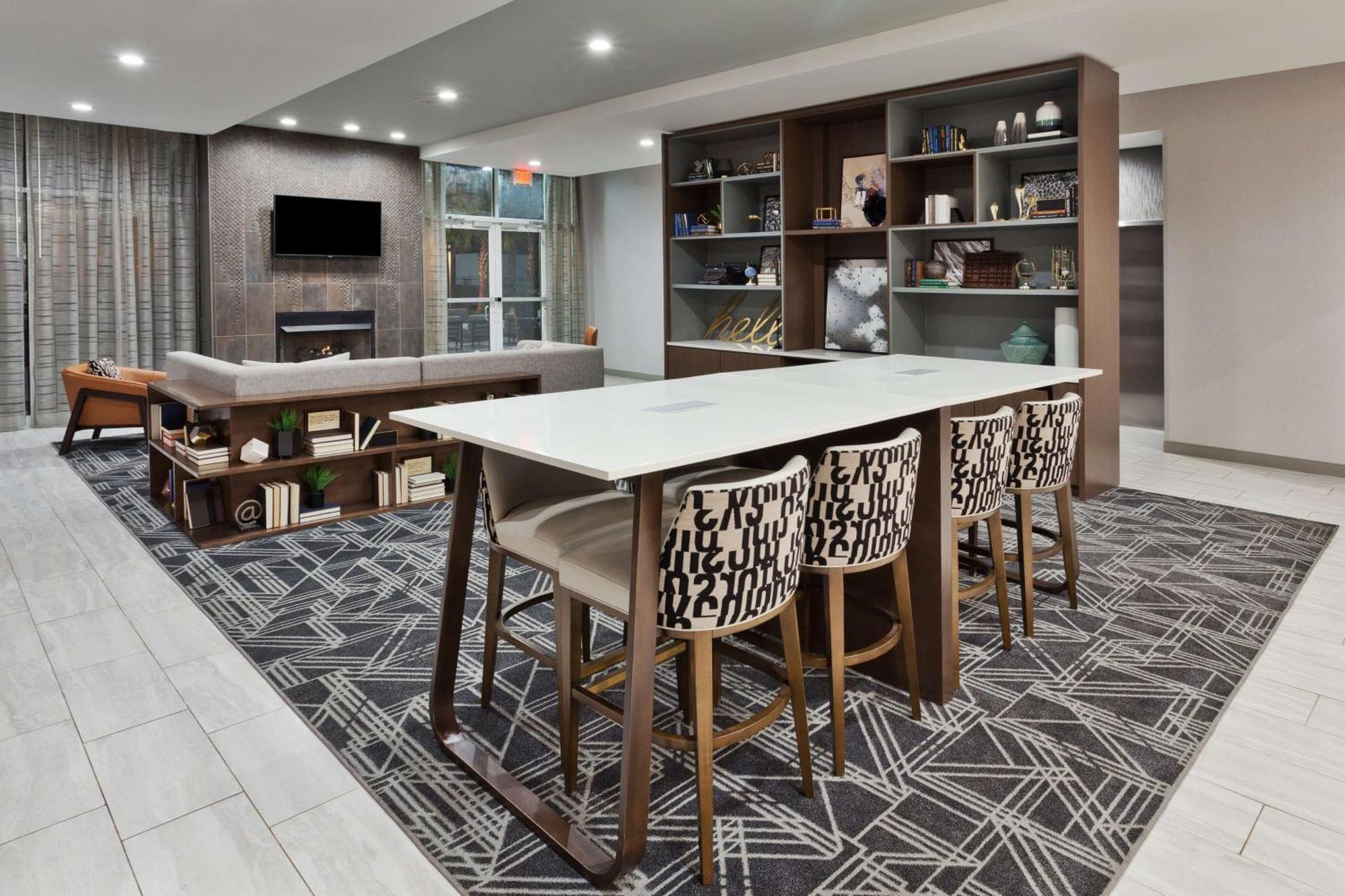 Doubletree By Hilton Dothan, Al Exteriör bild